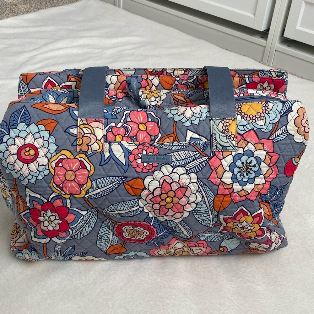 Vera Bradley 4 Piece Tropical Evening Travel Toiletries Make Up Bag Set
